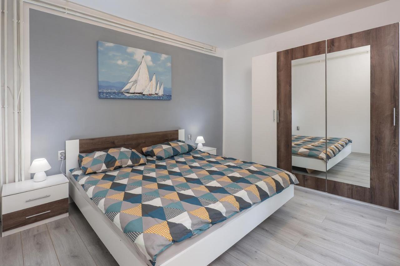 Apartman Lucia Rijeka Exteriör bild