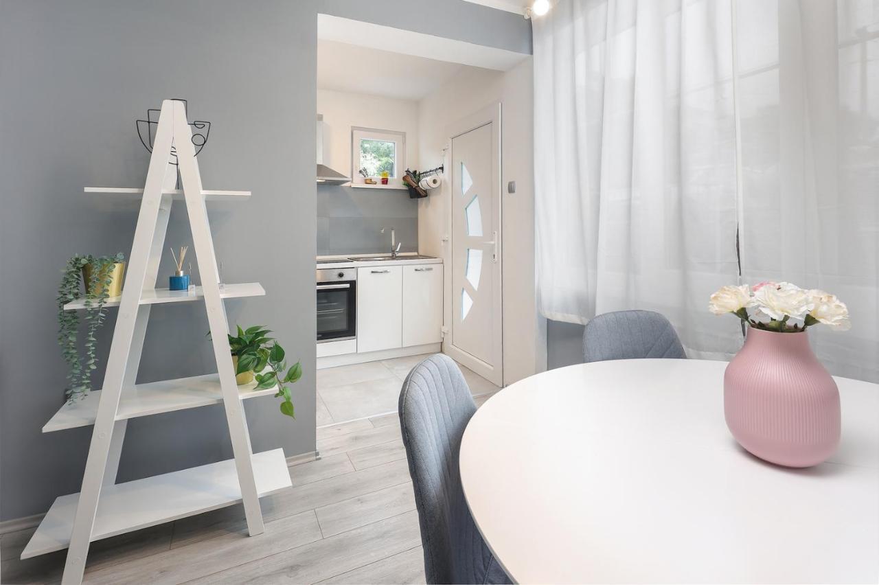 Apartman Lucia Rijeka Exteriör bild