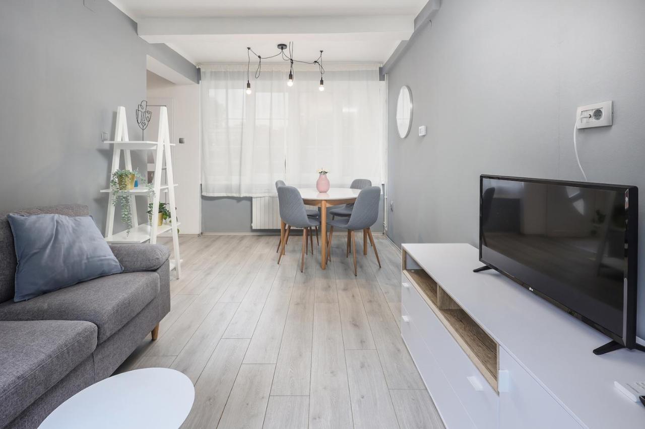 Apartman Lucia Rijeka Exteriör bild