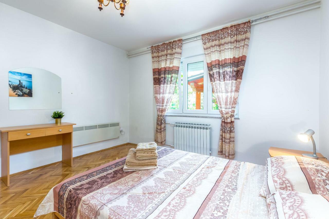 Apartman Lucia Rijeka Exteriör bild