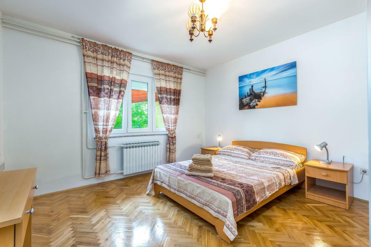 Apartman Lucia Rijeka Exteriör bild